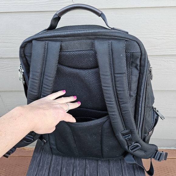 TUMI 22382HKH ALPHA BRAVO KINGSVILLE DELUXE BLACK NYLON BACKPACK TRAVEL CARRYON - Picture 16 of 16